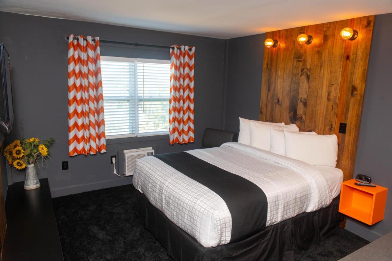 Uptown Hotel St Pete St. Petersburg Dış mekan fotoğraf