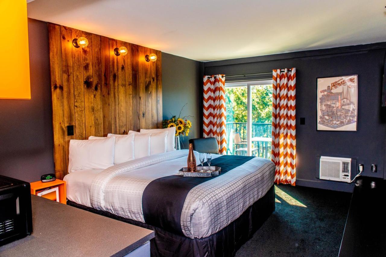Uptown Hotel St Pete St. Petersburg Dış mekan fotoğraf